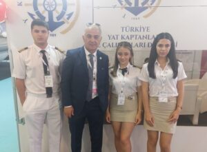 Türkiye Yat Kaptanları Derneği Başkanı Karagöz: Çocuklara denizi sevdirmemiz gerek