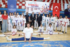 Ağrı’da GSB Spor Okulları Halaylar Eşliğinde Açıldı