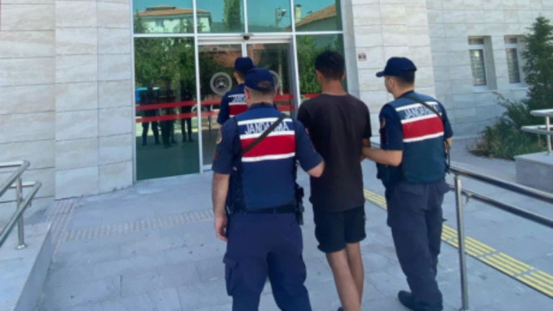 20 yıl ile aranan şahıs jandarma ekipleri tarafından yakalandı