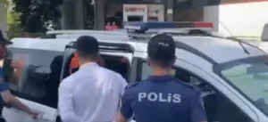 Ambulansın önünü kesen magandalar yakalandı