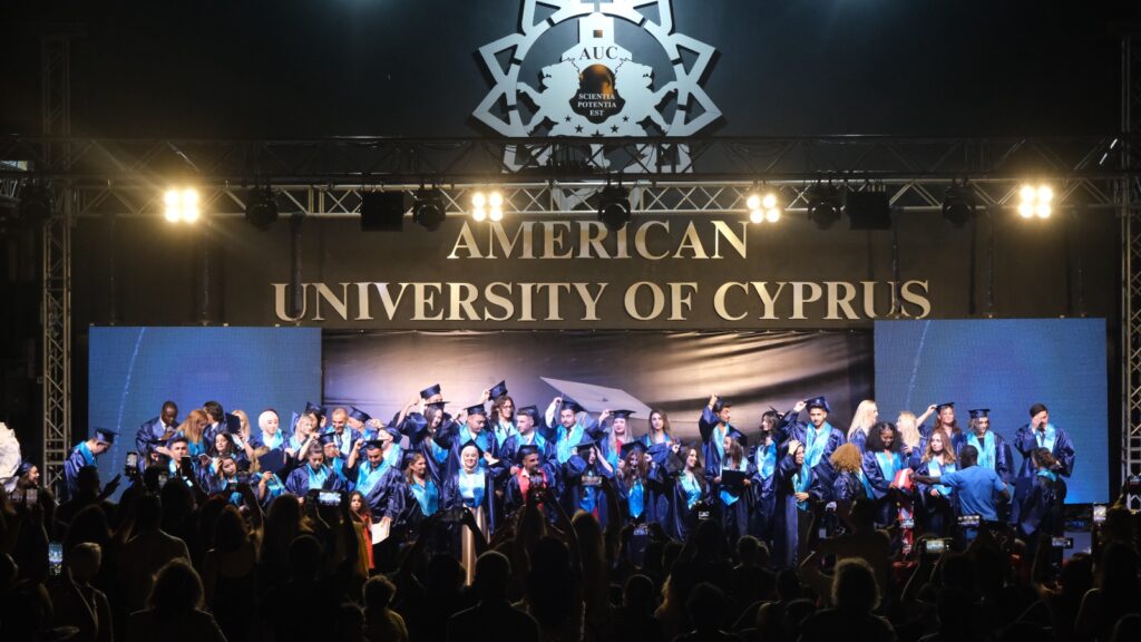 KAÜ’DE mezuniyet töreni yapıldı