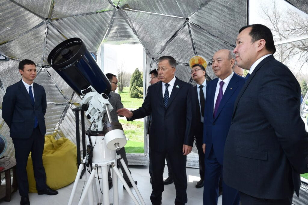 El Farabi Üniversitesi her zaman Kazak toplumunda yüksek bir konuma sahiptir