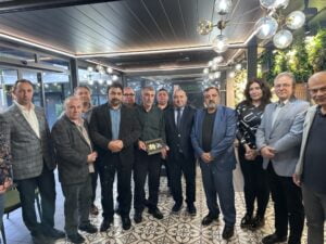 Azerbaycan Basın Konseyi Üyesi Alesger, Hamburglu basın mensuplarıyla buluştu