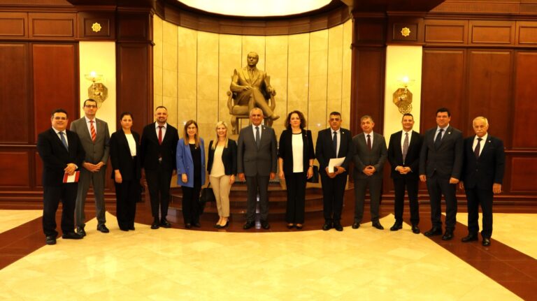 Bakü’de “KKTC Yükseköğretim Tanıtım Fuarı”