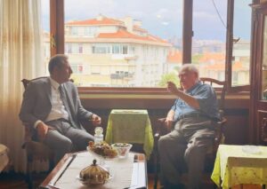 Kaymakam Pamuk, Emekli Vali Vural ile sohbet etti