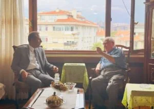 Kaymakam Pamuk, Emekli Vali Vural ile sohbet etti