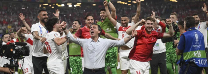 A milliler çeyrek finalde Avusturya’nın karşısına çıkacak