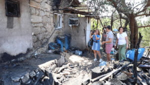 Yumaklar Mahallesi’nde yangın sonrası hasar tespit çalışması yapıldı