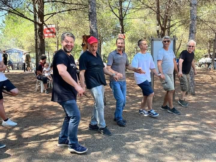 Yalova’da yaşayan Erzurum’lular piknikte bir araya geldiler