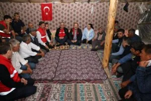 Yörük çadırında samimi sohbet