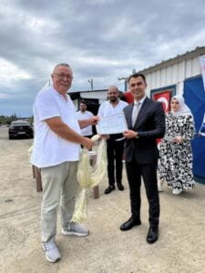 Rize’de balıkçılar eğitim sertifikası aldı