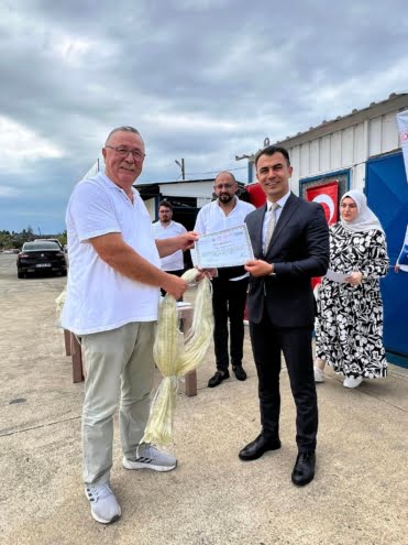 Rize’de balıkçılar eğitim sertifikası aldı