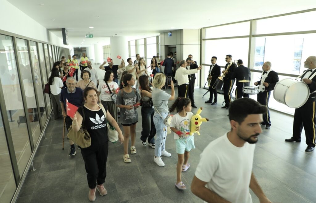 Çukurova Havalimanı’nda 30 Ağustos kutlaması yapıldı