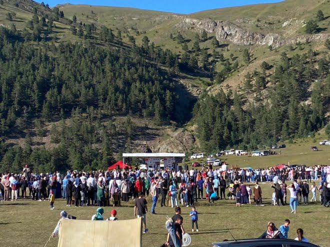 Zigana Yaylası’nda Coşkulu Şenlik
