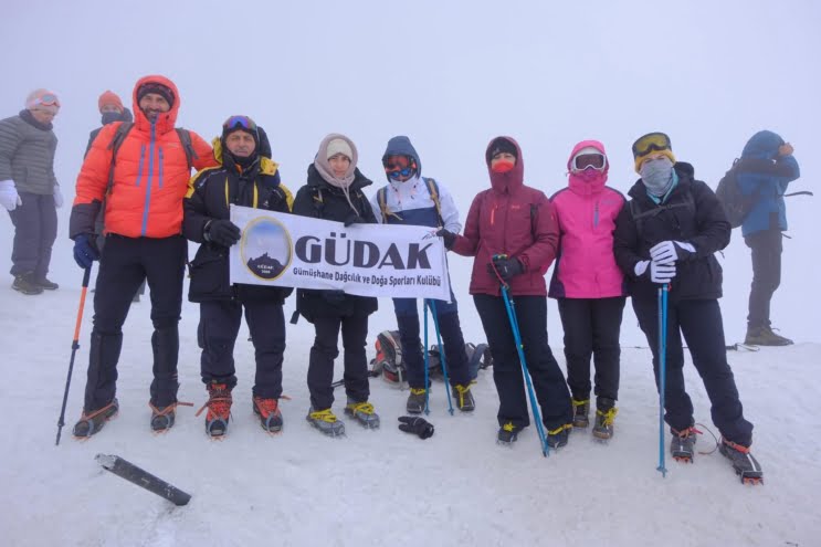 GÜDAK, Ağrı Dağı Tırmanışını 12. Yılında 12 Sporcu ile tamamladı