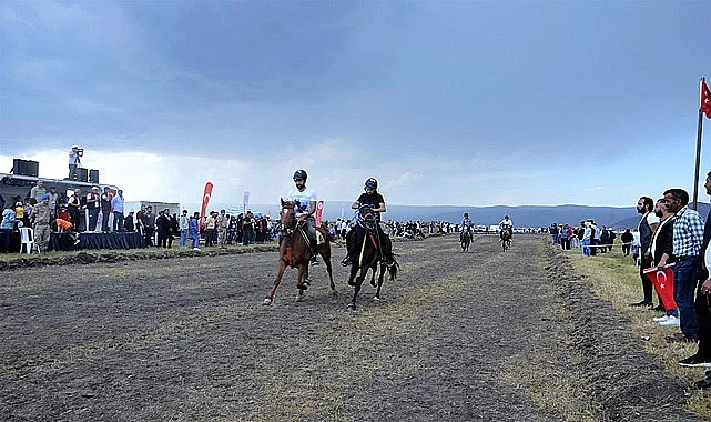 Ardahan’da ataların mirası “Rahvan At Yarışları” heyecanı başlıyor!
