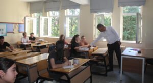 Göçer’den yaz okuluna kitap desteği