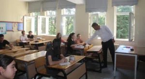 Göçer’den yaz okuluna kitap desteği