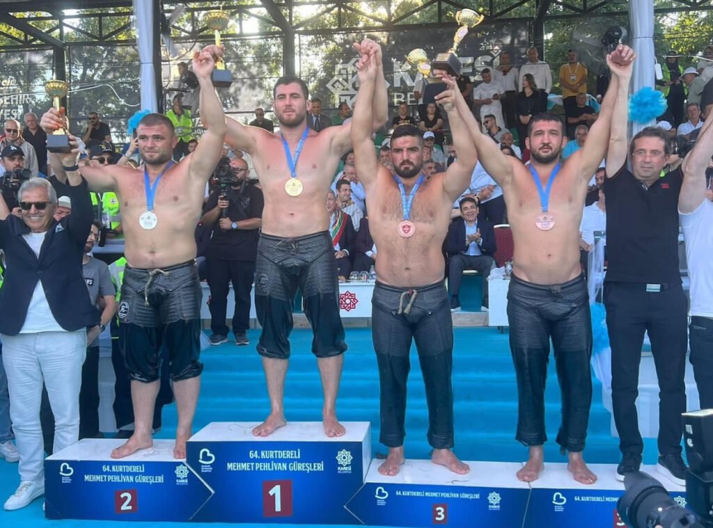 Kemer Belediye pehlivanı 3’üncü oldu