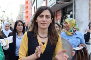 Taziye yemeği için bankalardan faizle para çekme dönemine son