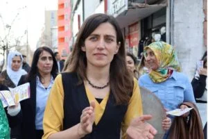 Taziye yemeği için bankalardan faizle para çekme dönemine son