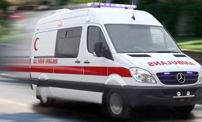 Ambulans kaçırdı, hastaneye gitti