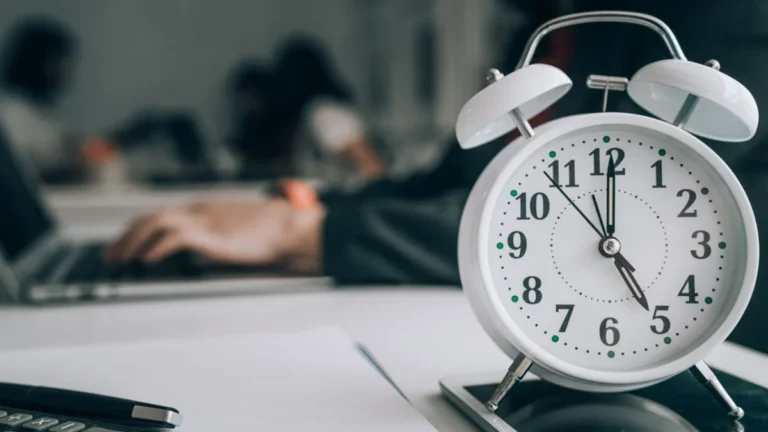 Türkiye’de İş Kanunu değişiyor! Çalışma saatleri ve esnek çalışma modelleri düzenlenecek