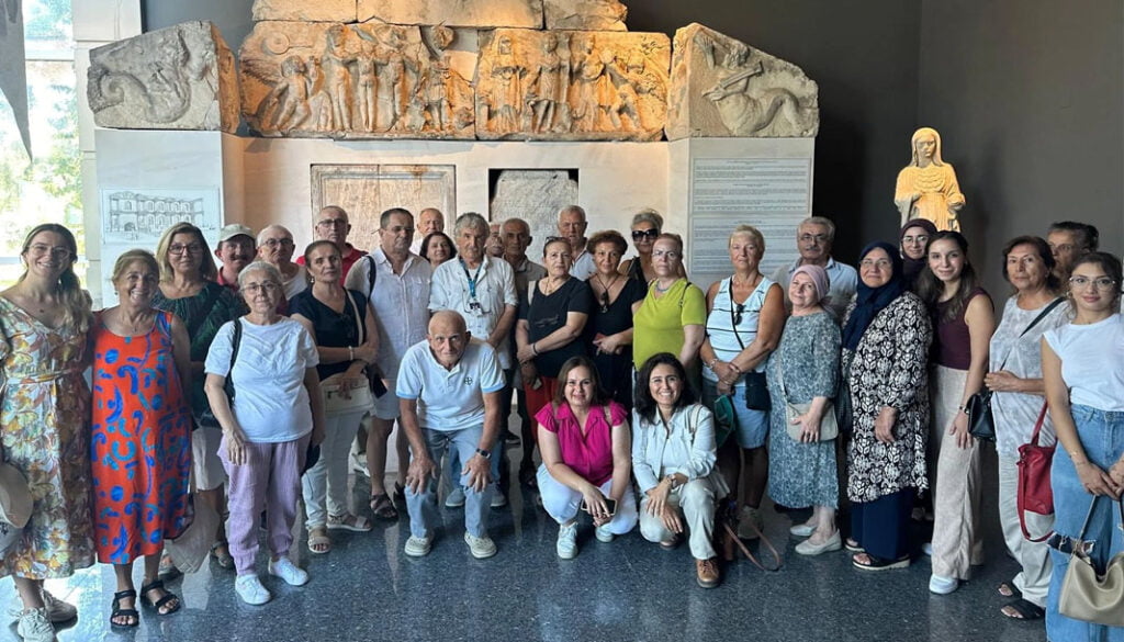 Antalya’da yaşlı evleri üyeleri müzeyi gezdi