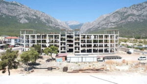 Akdeniz Üniversitesi Denizcilik Fakültesi ve yurt binası yükseliyor