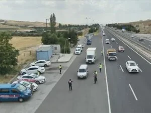 Bir Haftada Trafik Denetimlerinde 2.5 Milyon Araç Kontrol Edildi
