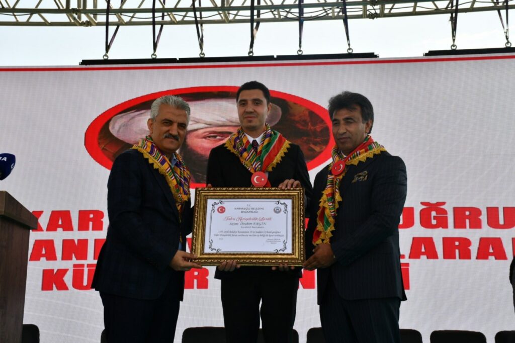 “Resmen Karakeçili olmuş bulunmaktayım”