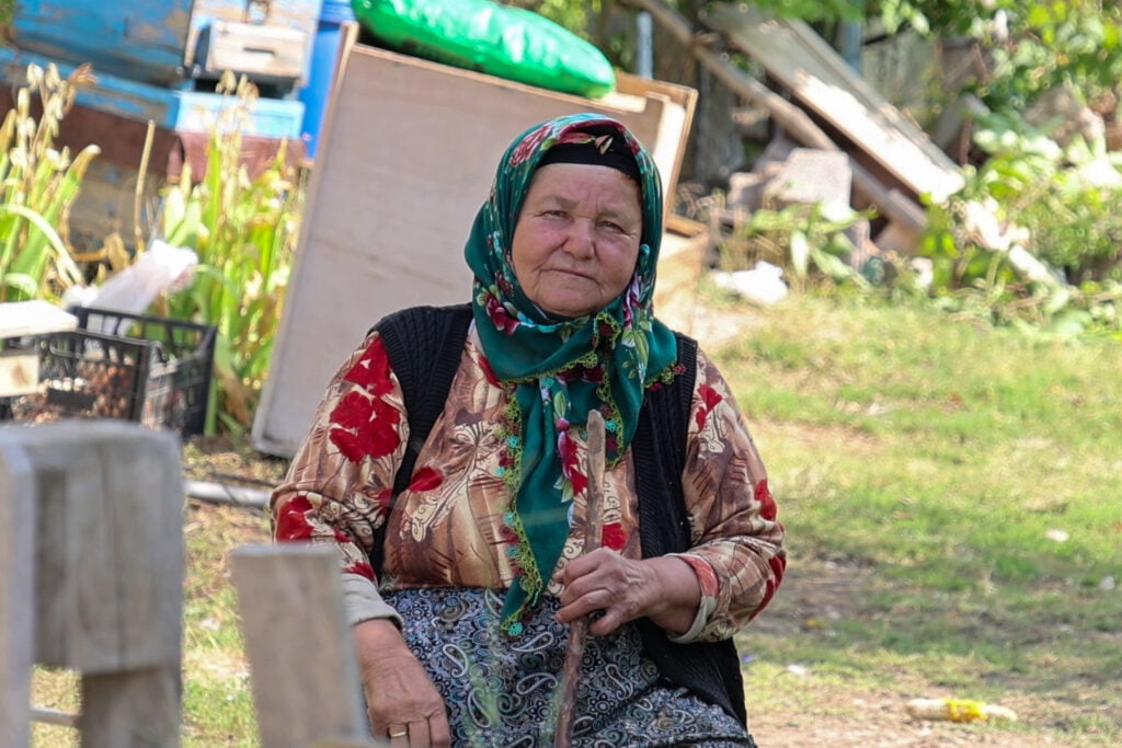 Uşak’ta yaşanan su baskınında yaşlı kadın geçim kaynağını kaybetmişti