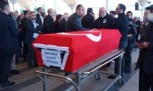 Mardinli Eski Bakan Ankara’da toprağa verildi