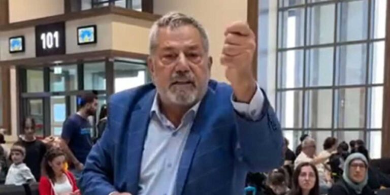 Rize CHP Milletvekili Tahsin Ocaklı’dan Havalimanında protesto