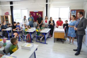 Okul öncesi ve 1. sınıf öğrenciler için 2024-2025 döneminin ilk ders zili çaldı