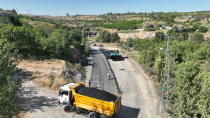 Malatya’da Şahnahan mahallesindeki yol yenileniyor