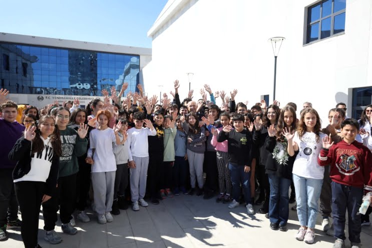 Yenimahalle Cumhuriyet Akademesi’nde ilk ders zili çaldı