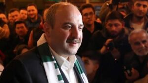 Mustafa Varank, Bursaspor’un deplasman sponsoru oldu
