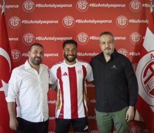 Antalyaspor, İngiltere’den Townsend’le anlaştı
