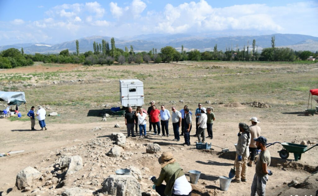 Atabey’de tarihi miras gün yüzüne çıkarılıyor