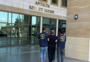 Serik’te kesinleşmiş 31 yıl 8 ay hapis cezası bulunan bir kişi yakalandı