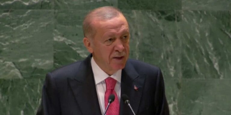 “Önümüzde seçimsiz 3,5 yıl var”