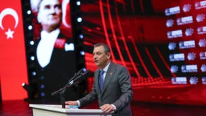 CHP Lideri Özel’den 2025 yılı Kasım ayında erken seçim çağrısı