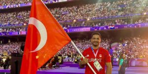 Olimpiyat şampiyonu Taha Akgül, Türkiye Güreş Federasyonu başkanlığına aday