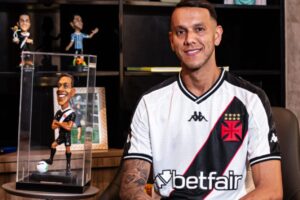 Josef de Souza silahlı saldırıya uğradı