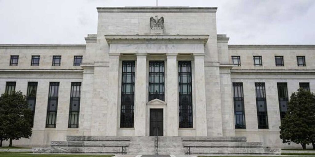 ABD’de 4 yıl sonra faiz indirimine gidildi