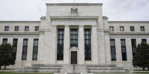 ABD’de 4 yıl sonra faiz indirimine gidildi