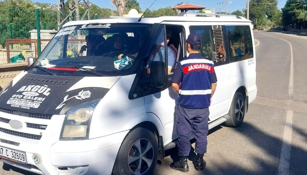 Alanya’da okul çevrelerine sıkı denetim