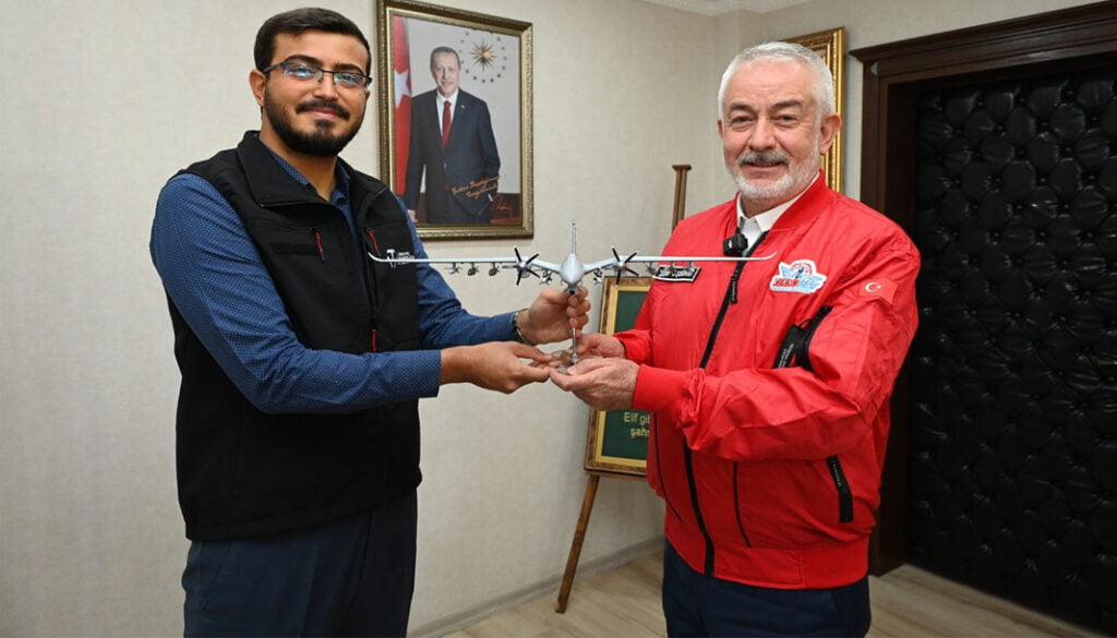 Selçuk Bayraktar’dan Başkan Başdeğirmen’e teşekkür