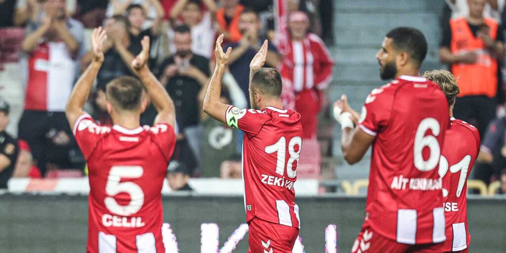 Samsunspor, erteleme maçında Başakşehir’i 2-0 yendi: Başakşehir ilk kez yenildi